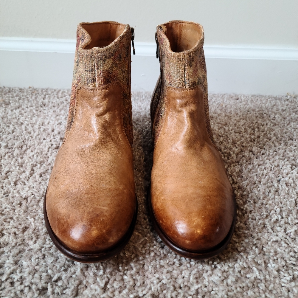 Sundance Golden Tapestry Boots Size 8 - Picture 8 of 8